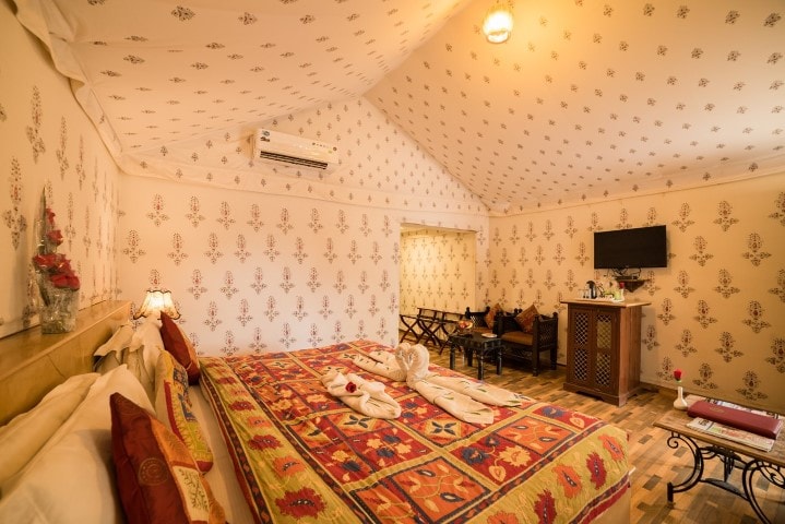 CHOWKI DHANI PALACE IN DESERT CAMP - Jaisalmer photo 2