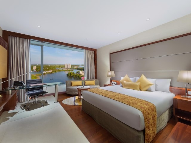 Crowne Plaza Kochi photo 3