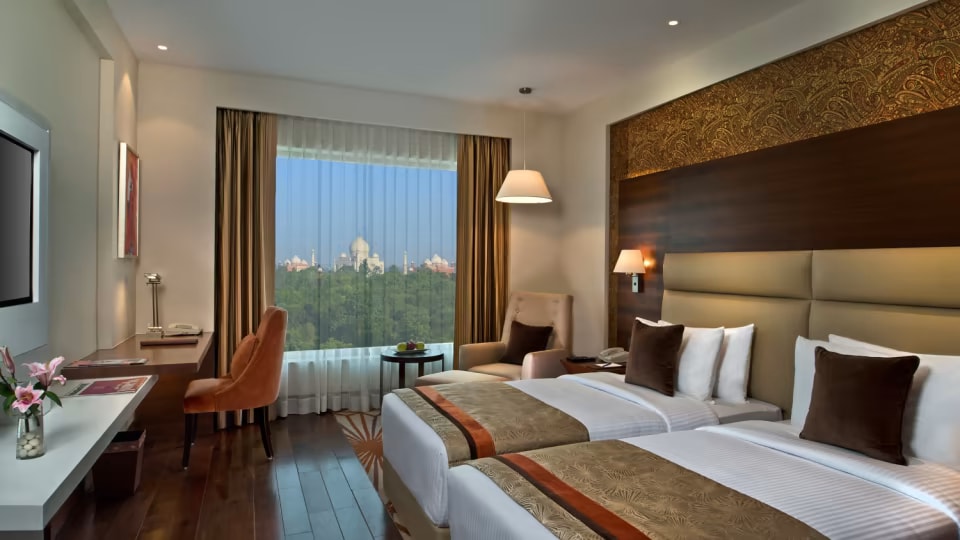 CRYSTAL SAROVAR PORTICO - Agra photo 3