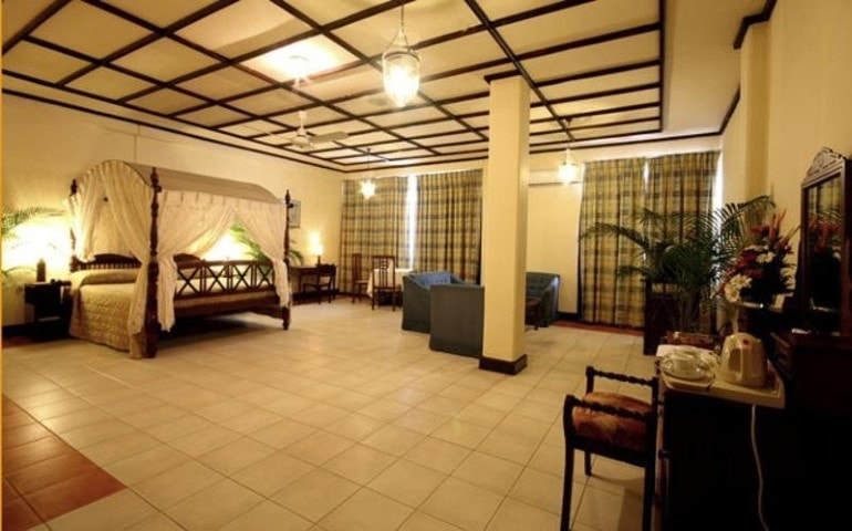 Grand Oriental Hotel photo 3