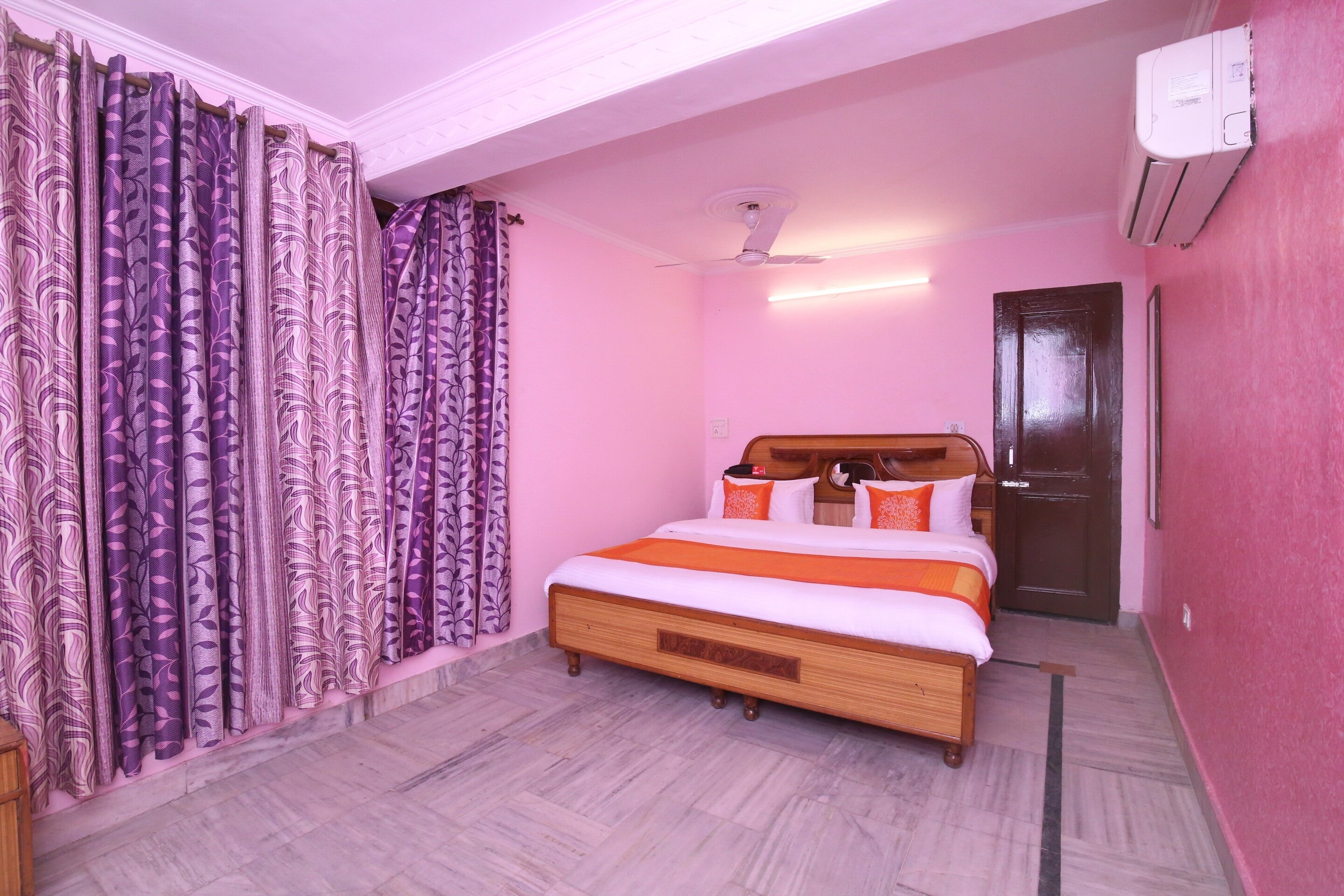 Hotel Mohali Palace photo 3