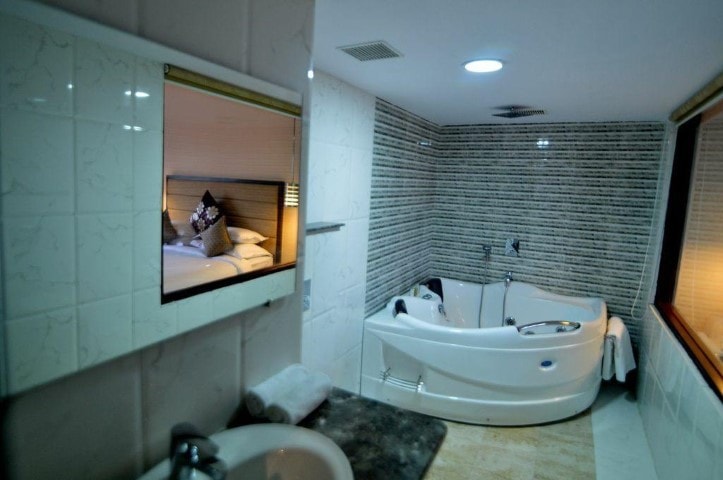 Q Hotel Udaipur photo 2