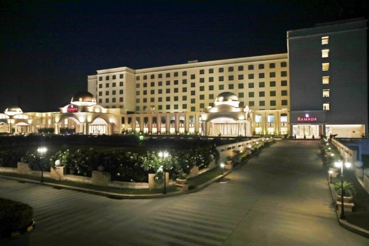 Ramada by Wyndham Lucknow Hotel & Convention Centre