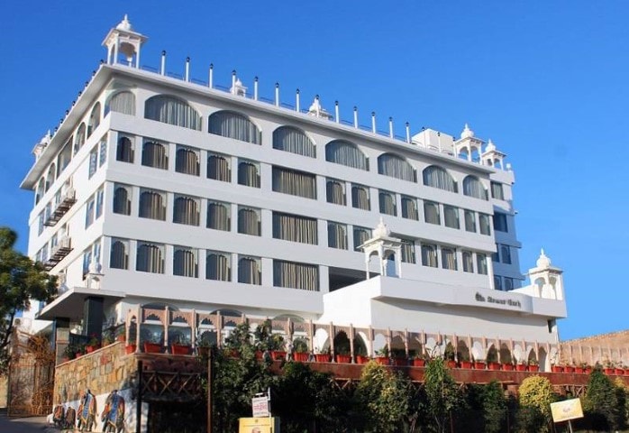 Regenta Central Mewargarh