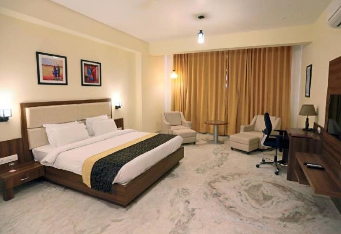 Regenta Central Mewargarh photo 3
