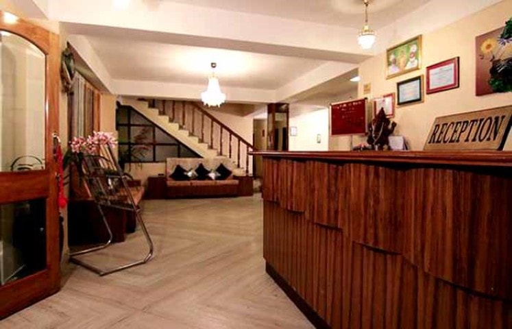 Royal Orchid & Spa photo 3