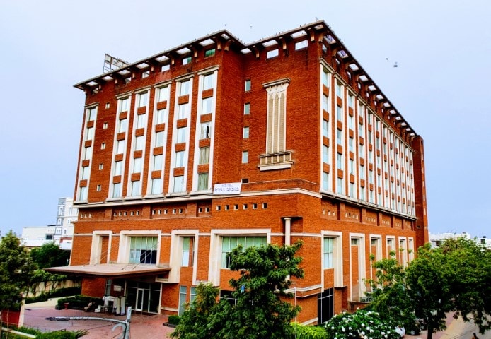 Royal Orchid Resort & Convention Centre - Banglore