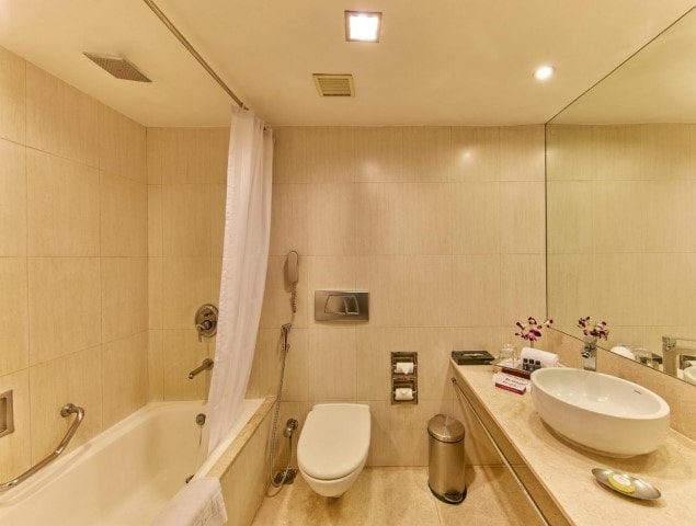 Royal Orchid Resort & Convention Centre - Banglore photo 3