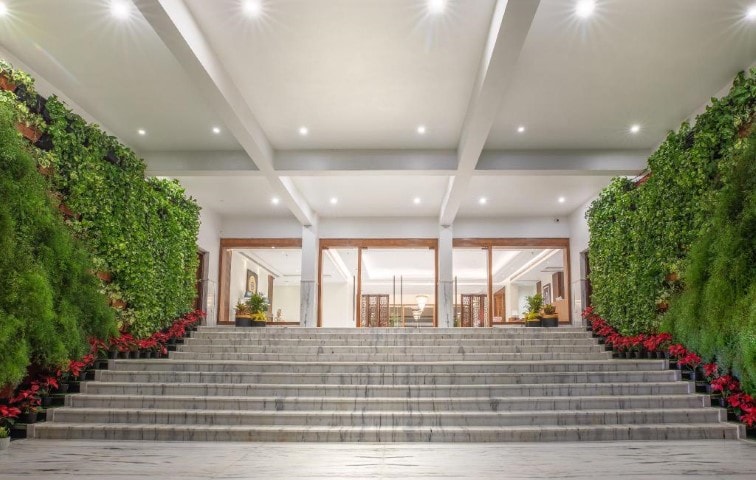 The Lalita Grand photo 4