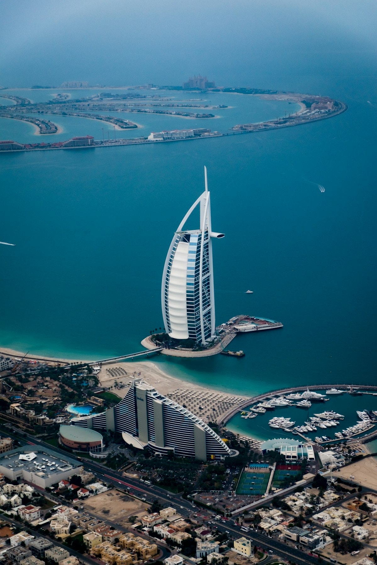 Dubai Futuristic Wonders & Desert Glamour photo 3