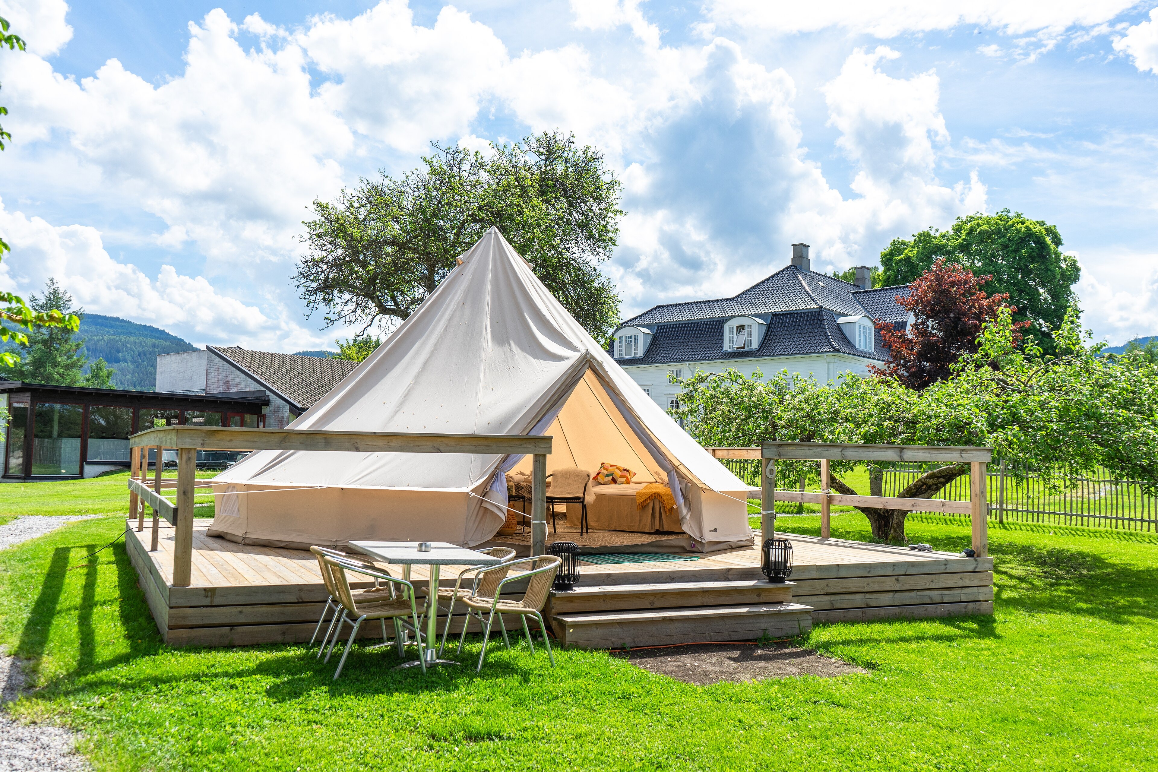 Glamping: Nature Meets Comfort