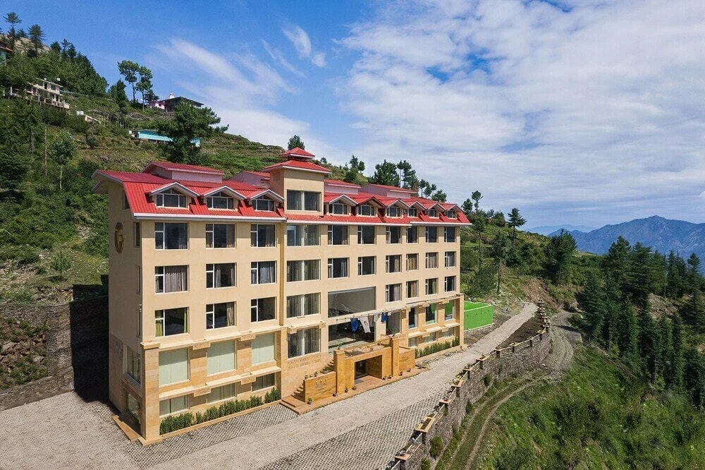 Kufri Holiday Resort